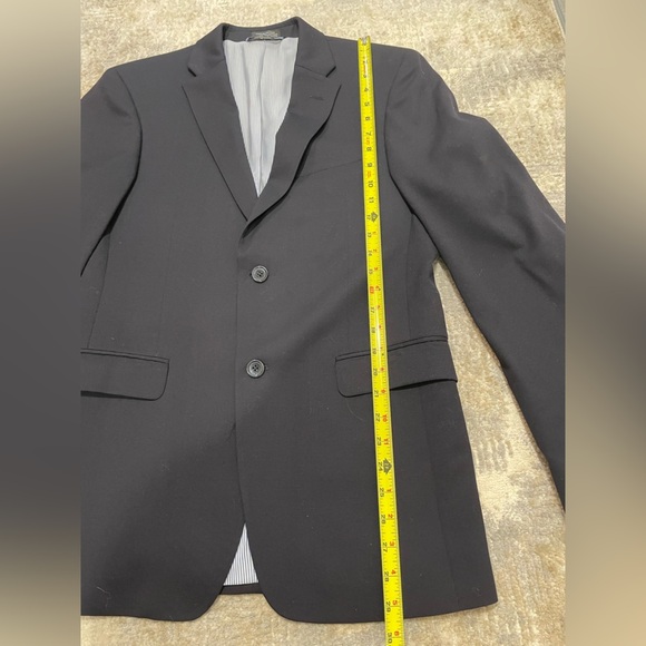 Tommy Hilfiger 100% Wool Suit, Jacket Size 36R Pants Size 30R Black EUC - Picture 11 of 16